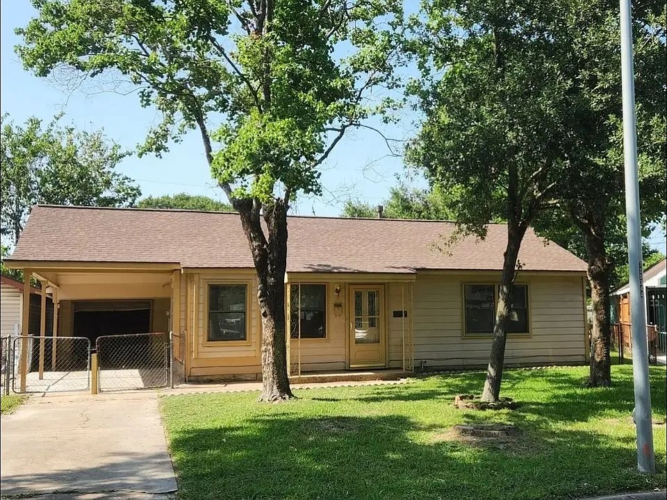 1st image of 2004 6th St