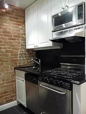 Rented by Corcoran | media 28