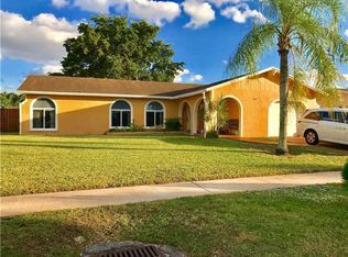 1621 NW 109th Ter, Pembroke Pines, FL 33026