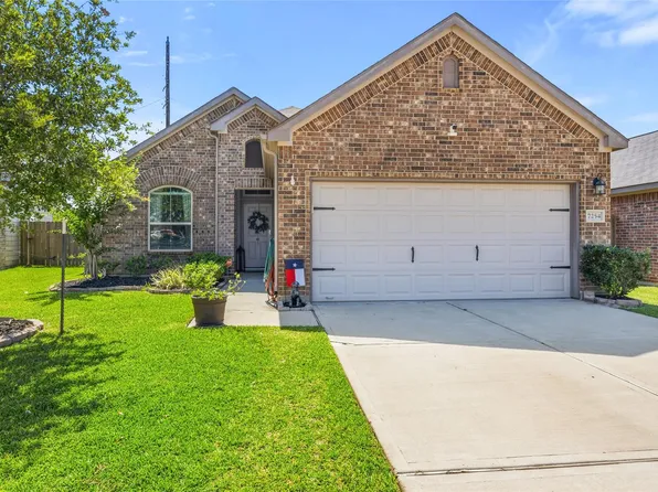 7254 Victorville Dr, Rosharon, TX 77583