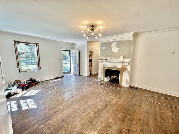 2nd image of 2808 Brightwood Ave
