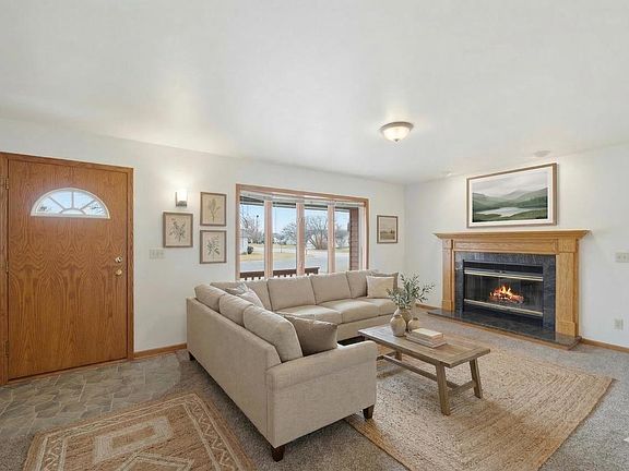 5th image of 158 Spring STREET