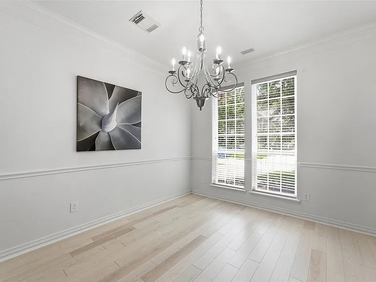 58 N Scribewood Cir — Photo 6