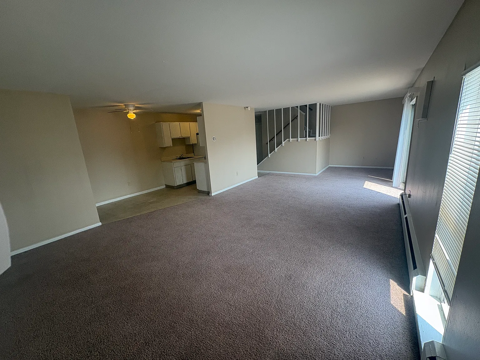 3 bed, 1.5 bath, 1500 sqft, $1,395 — Photo 3