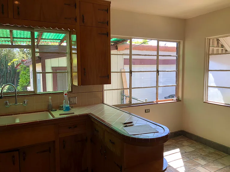 360 Adams Ave — Photo 22