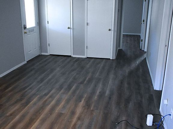 4th image of 1024 E Walnut St #1