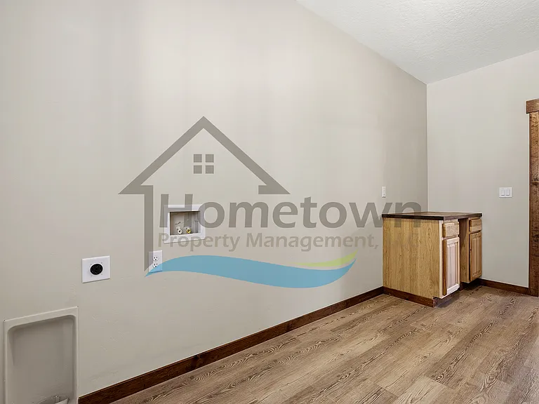 461 Shadow Green Rd — Photo 9