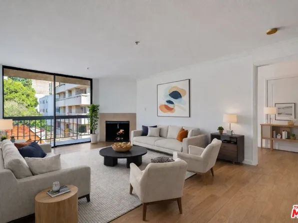 7320 Hawthorn Ave APT 207, Los Angeles, CA 90046