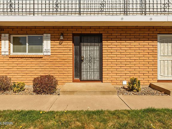 2nd image of 585 Smithridge Park