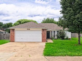 2526 N Harvey Wakefield Ave, Pea Ridge, AR 72751