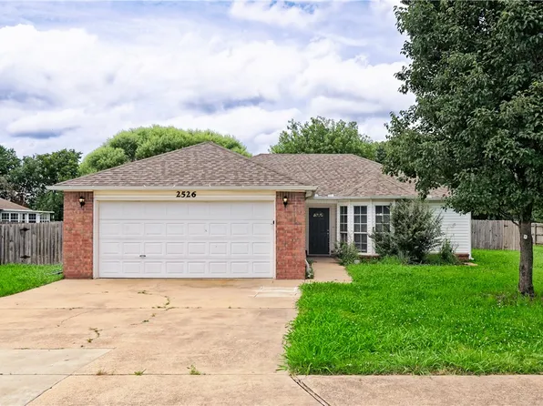 2526 N Harvey Wakefield Ave, Pea Ridge, AR 72751