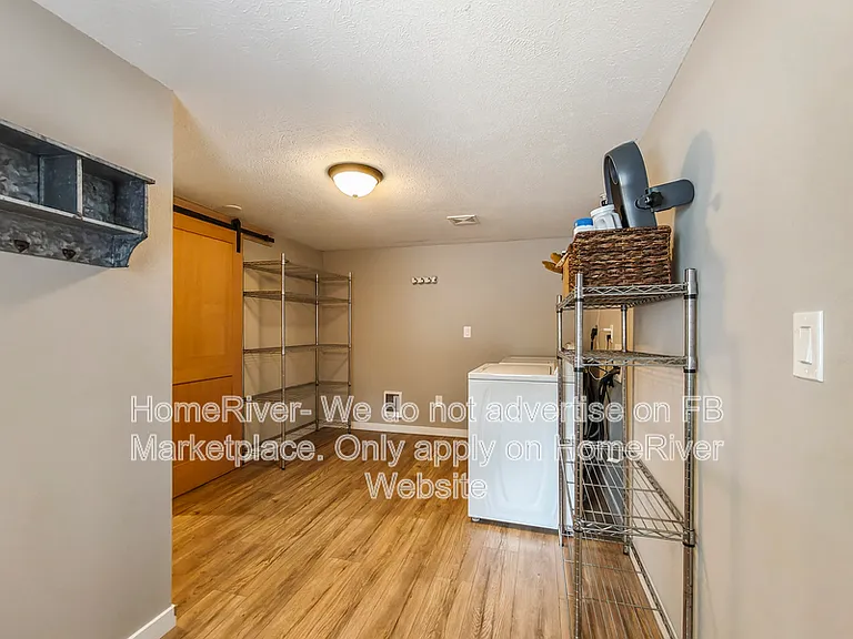 1417 E Wabash Ave — Photo 7