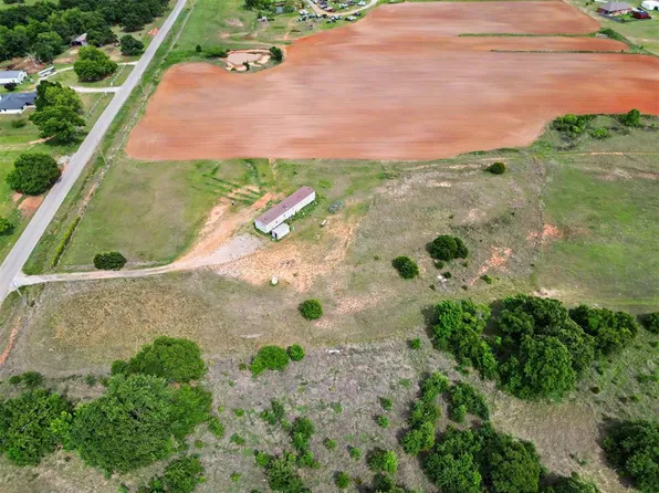 12272 240th St, Blanchard, OK 73010