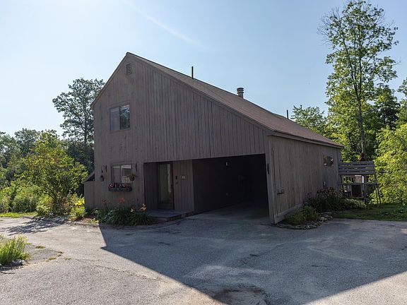 3rd image of 48 Coburn Woods Drive