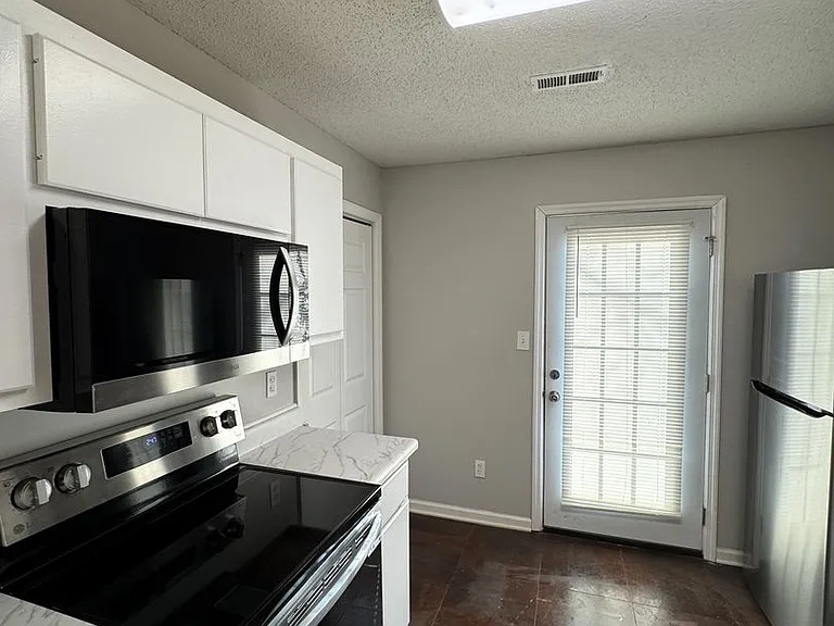 107 Sugar Bluff Ln NW — Photo 10
