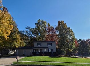 1470 Gangl Dr, Stow, OH 44224