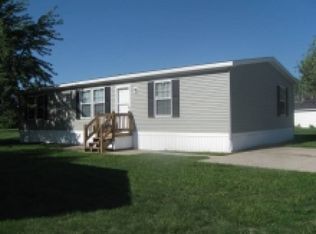 1 Woodlake Run, Yoder, IN 46798