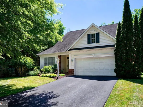 2619 Salford Dr, Crofton, MD 21114