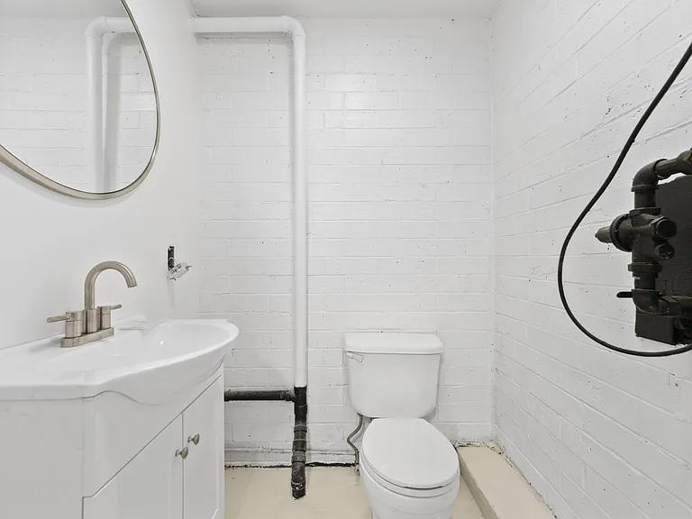 3401 Butler St #1 — Photo 16
