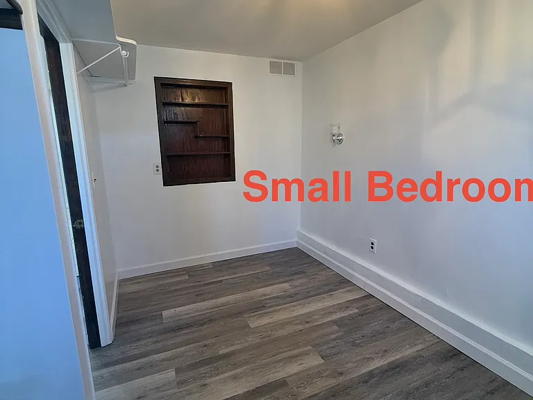 130 Wilson Ave — Photo 7