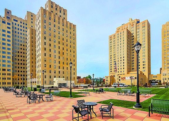 3rd image of 4 Beacon Way APT 417