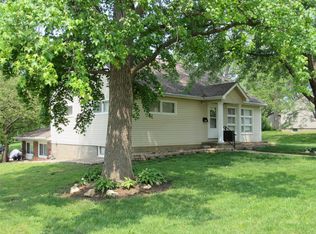 407 S Walnut St, Wentzville, MO 63385