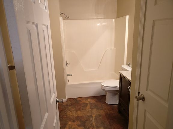 3rd image of 3615 Pimlico Dr