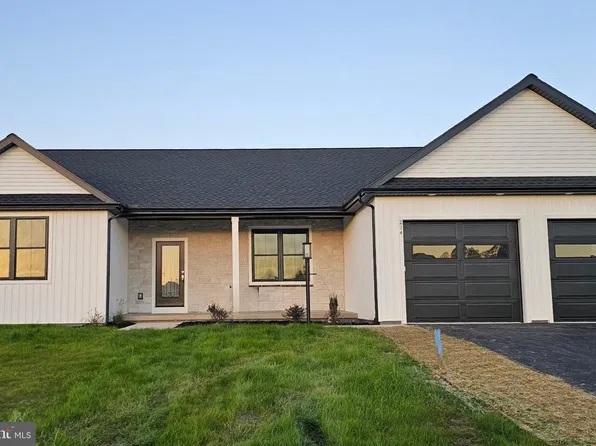 214 Heirloom Dr, Centre Hall, PA 16828