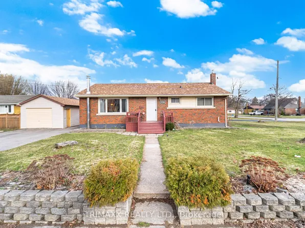 3316 McLaren Cres, Niagara Falls, ON L2J 2W6