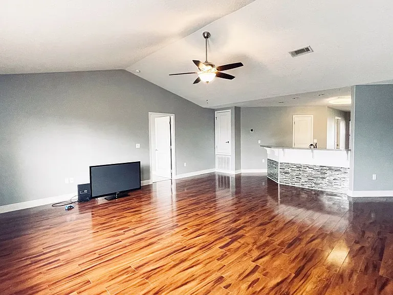 2386 Barberee Dr — Photo 11