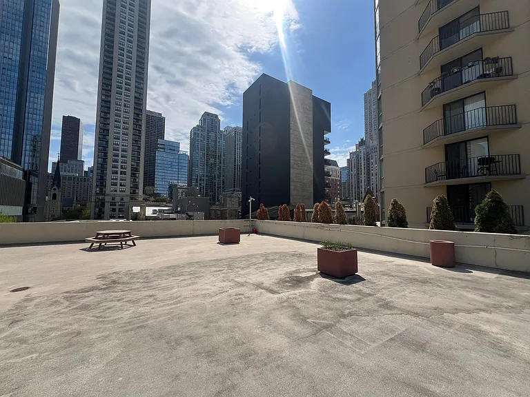 70 W Huron St #708 — Photo 17