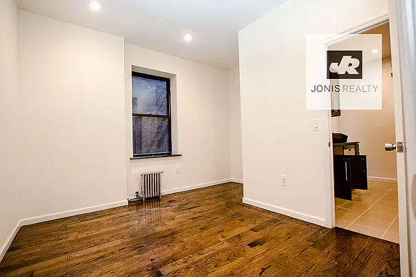 Rented by Jonis Realty | media 3