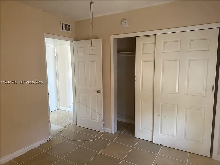 621 SW 15th Ave #1 — Photo 12