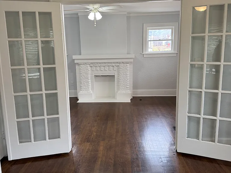 224 N Xenophon Ave — Photo 11