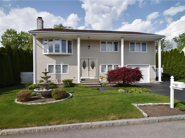 116 Rice Ave, East Providence, RI 02914
