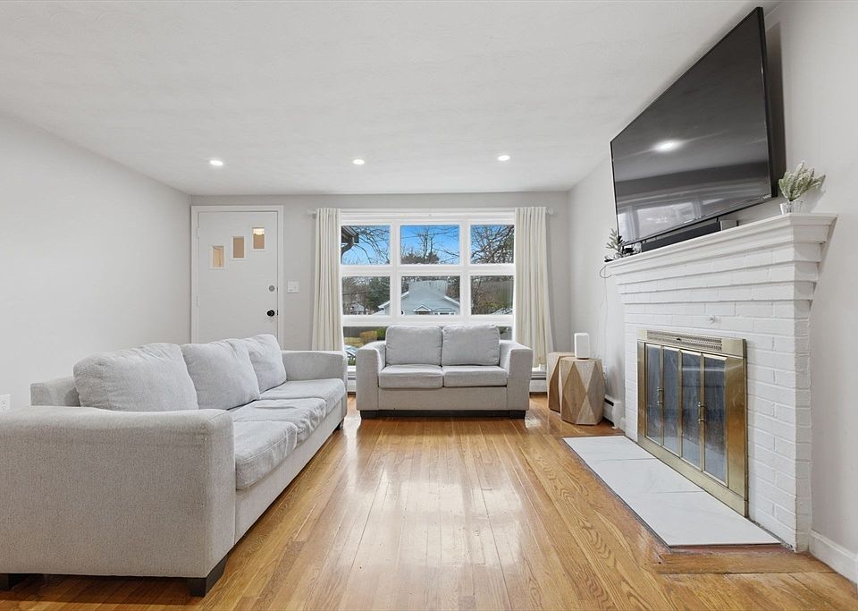 1st image of 12 N Doris Ave