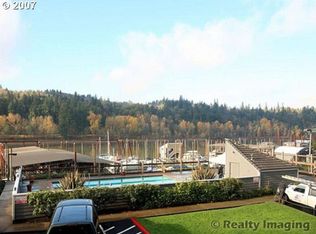 600 SE Marion St UNIT 106, Portland, OR 97202