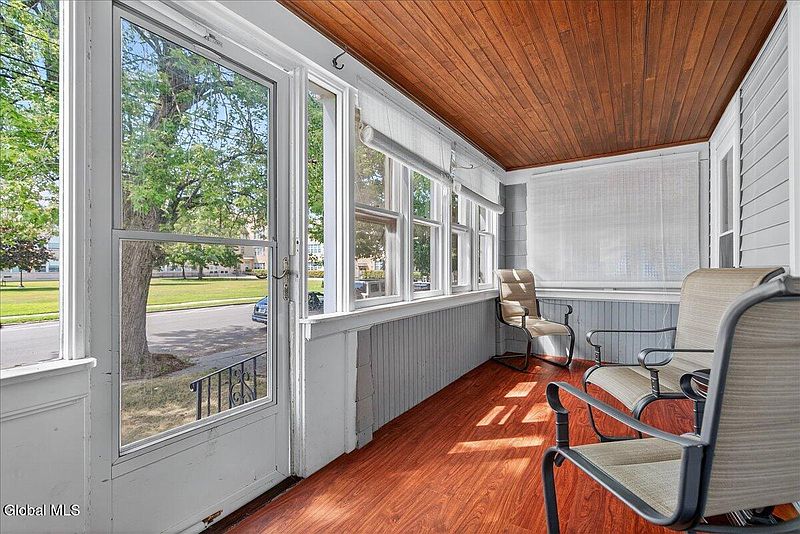 4th image of 5 Quade Street