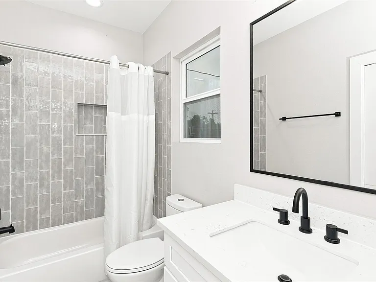 8324 Curry Rd — Photo 14