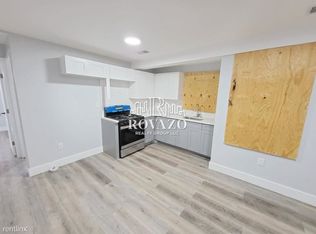 227 2nd St #10839212, Newark, NJ 07107