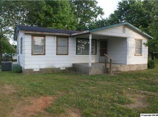 110 Moon Town Rd, Guntersville, AL 35976