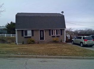 1 Cobblestone Ln, West Warwick, RI 02893