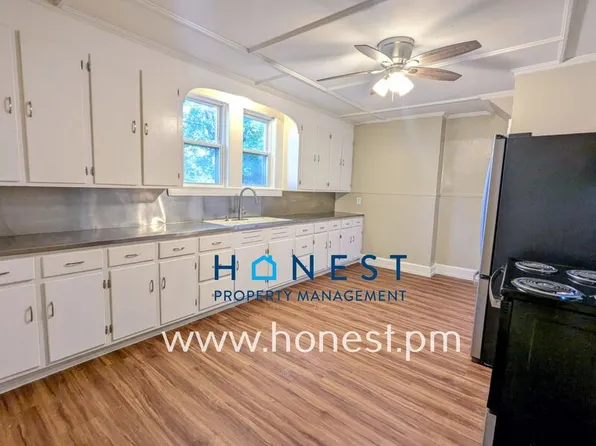 110 Silver St #1, Waterville, ME 04901