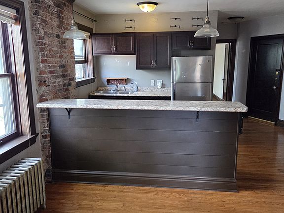 3rd image of 5071 Pernod Ave #A