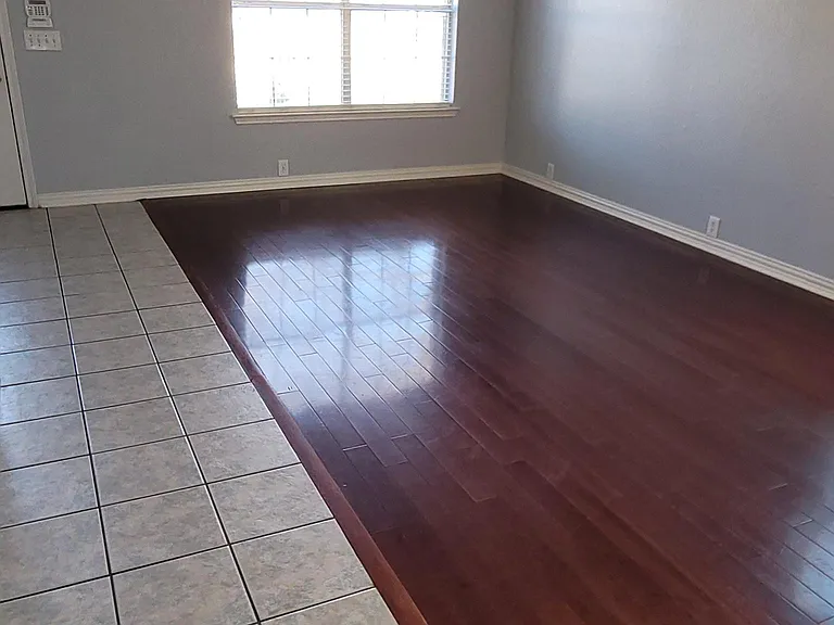 1101 Springcreek Dr — Photo 9