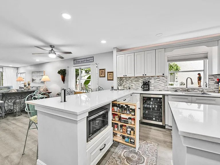 5759 Phoenix Palm Ct #C — Photo 9