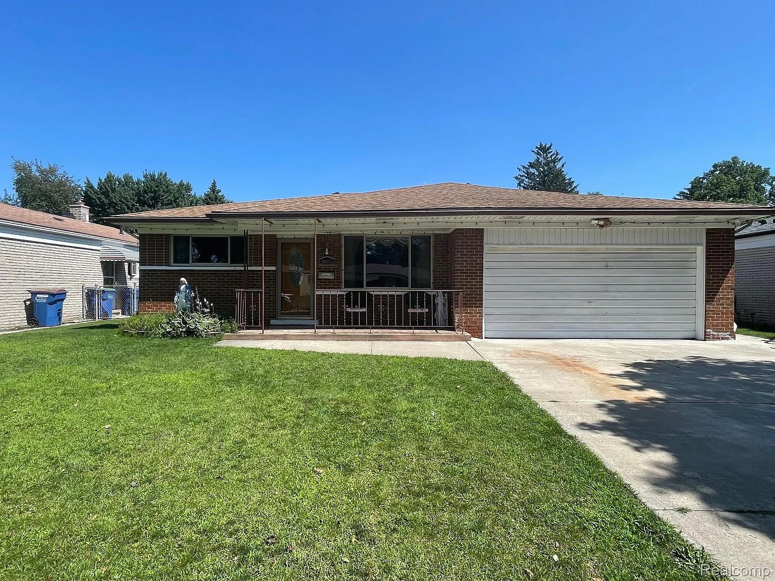 28152 Wexford Dr photo 1