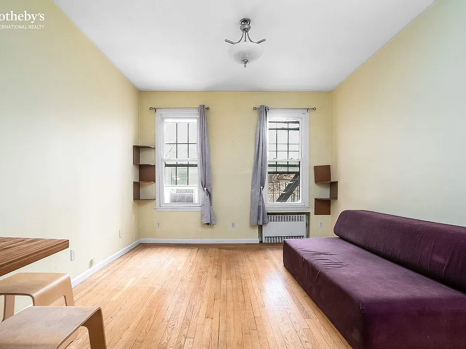 235 E 54th St #3D
