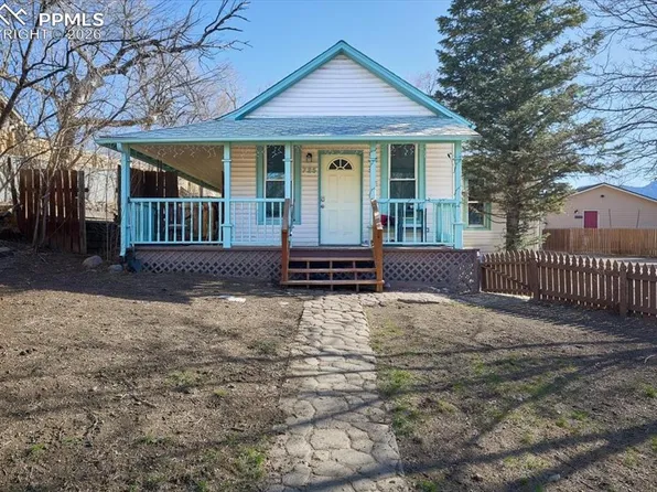 725-727 E Cucharras St, Colorado Springs, CO 80903