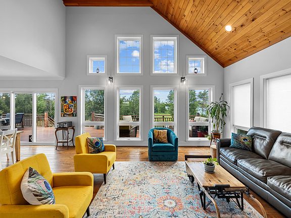 4th image of 335 Sunrise Cove Dr